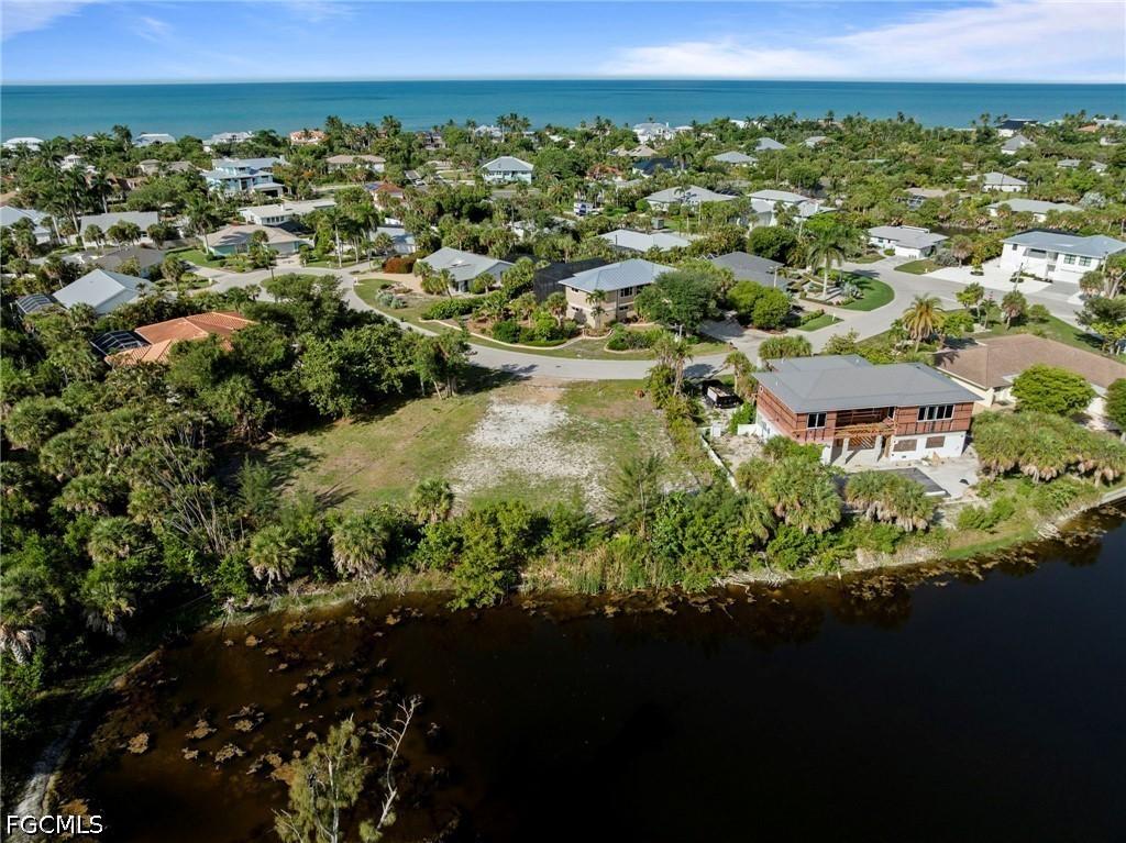 572 Chert Ct., Sanibel, FL 33957