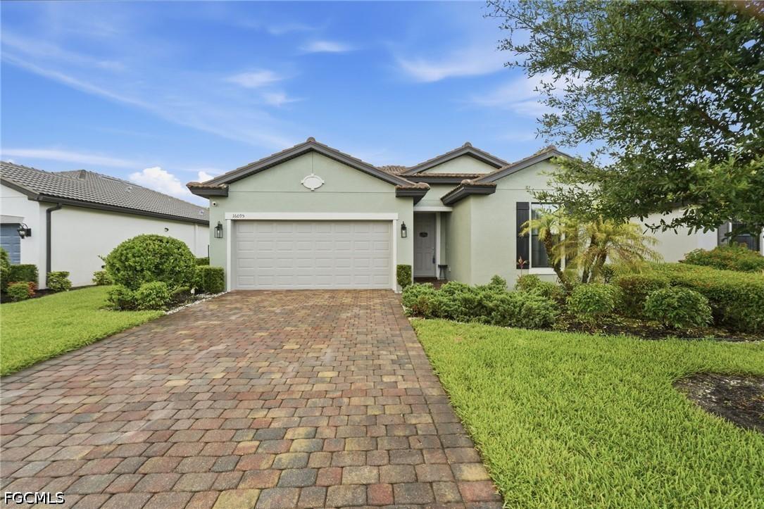 16095 Mistflower Dr., Alva, FL 33920