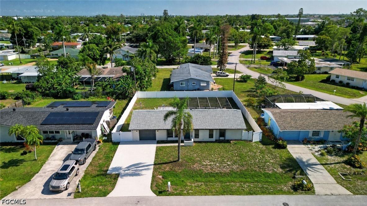 2259 Chandler Ave., Fort Myers, FL 33907