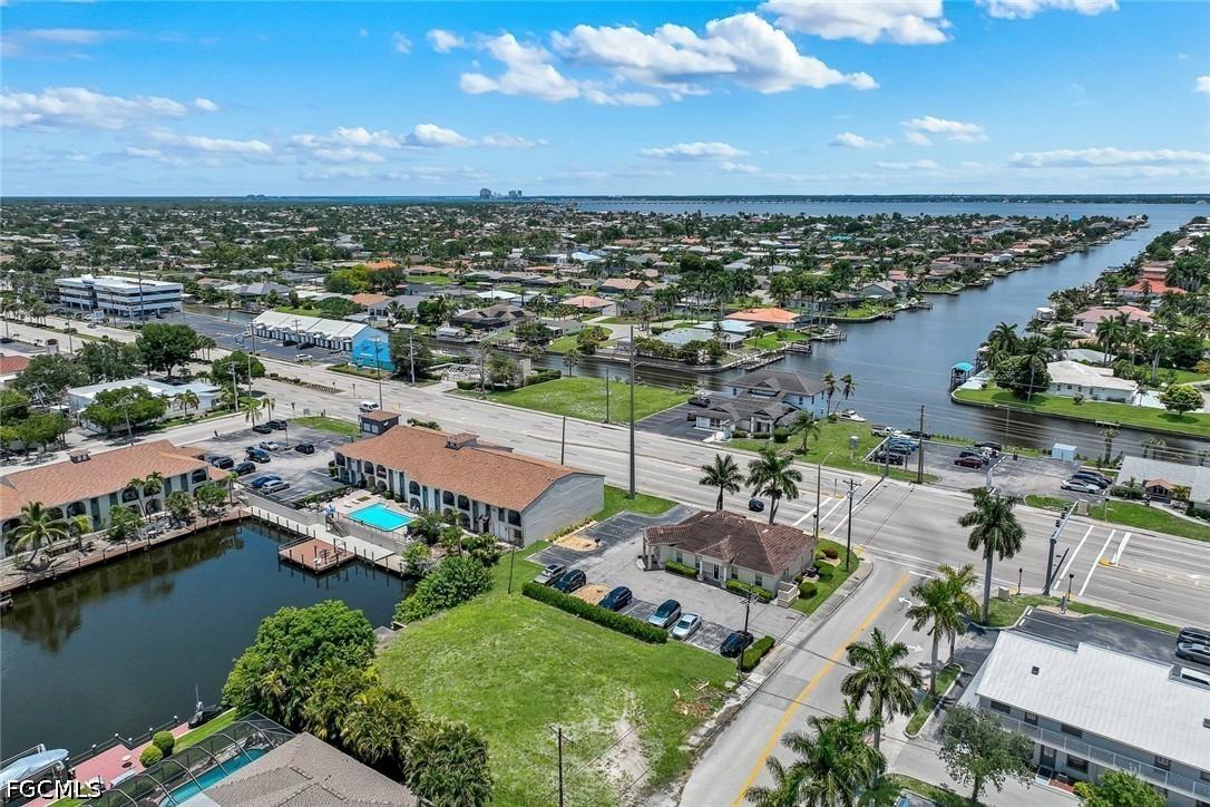 1523 SE 36th Ter., Cape Coral, FL 33904