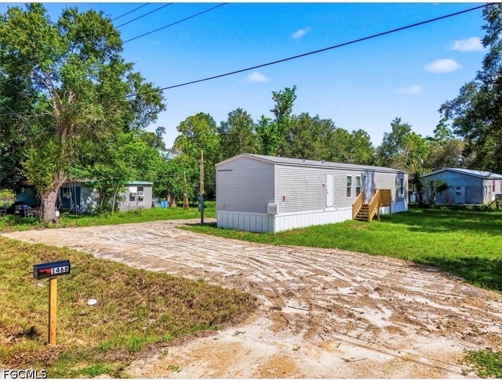 1468 Navaho Ave., Labelle, FL 33935