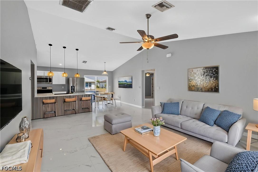 2809 NW 21st Ave., Cape Coral, FL 33993