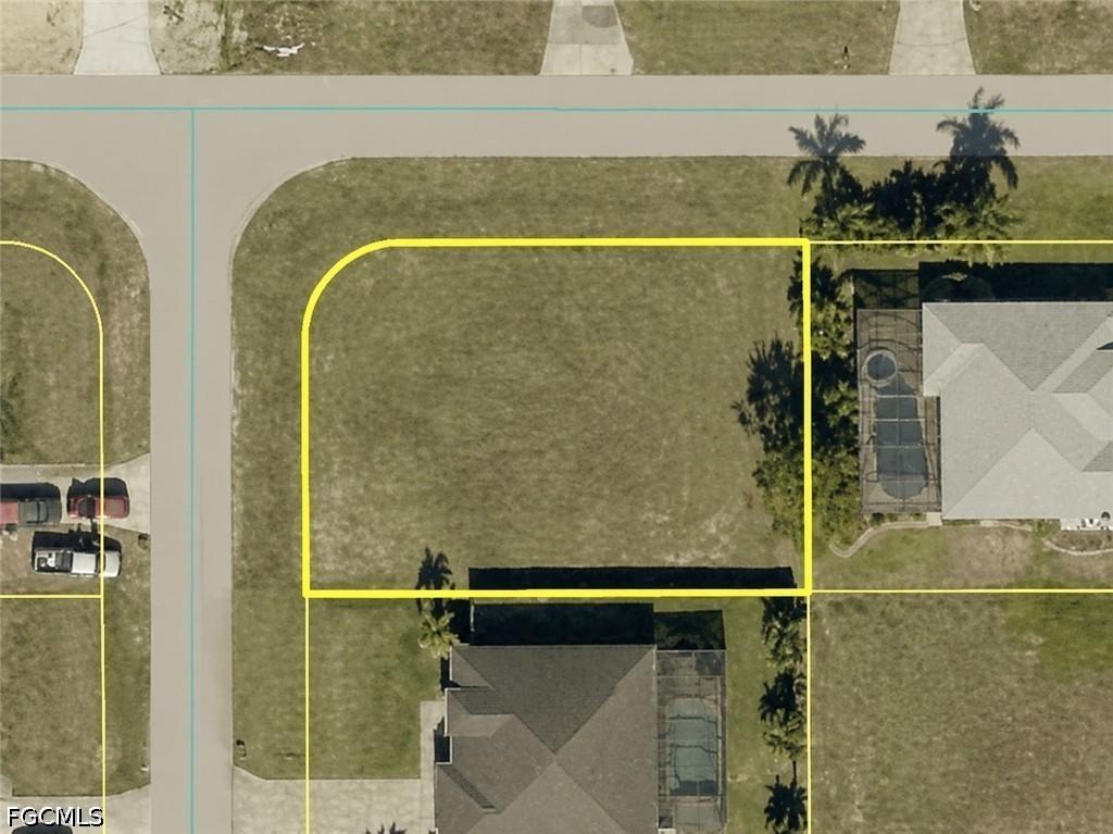 2219 NE 17th Ave., Cape Coral, FL 33909