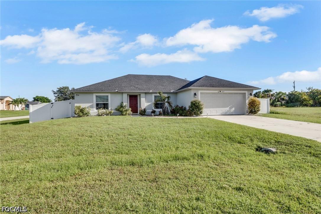 327 SW 31st St., Cape Coral, FL 33914