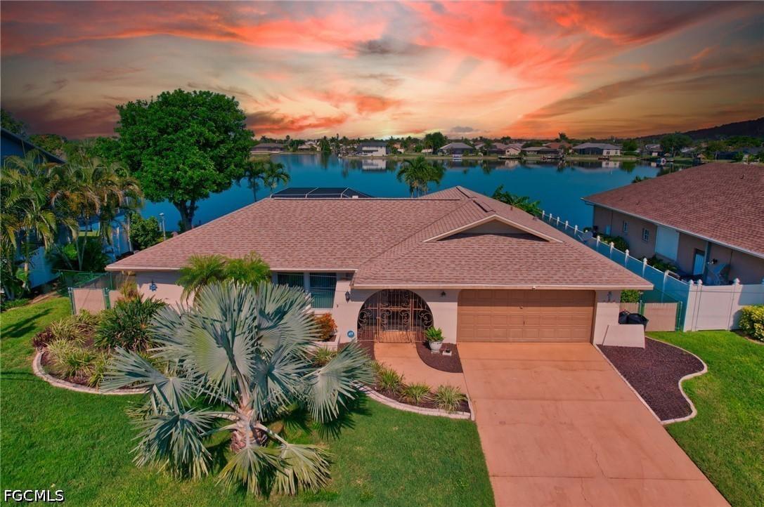 28 SE 12th Ave., Cape Coral, FL 33990