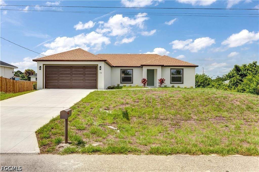 731 Anaconda Ave., Lehigh Acres, FL 33974
