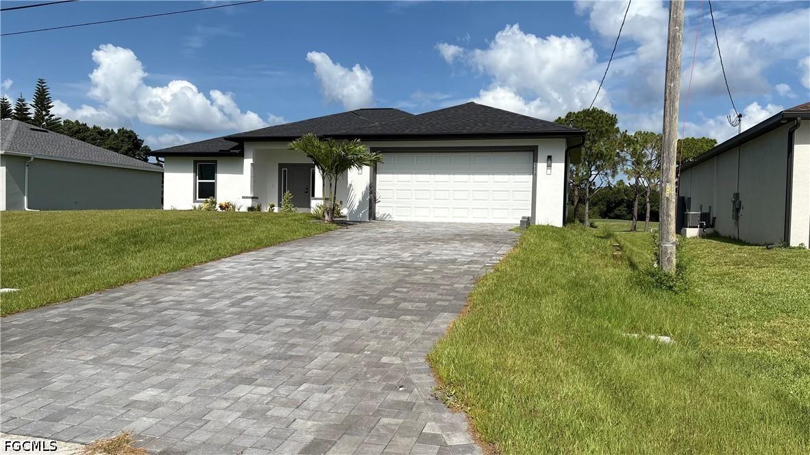 1534 NW 25th Ave., Cape Coral, FL 33993