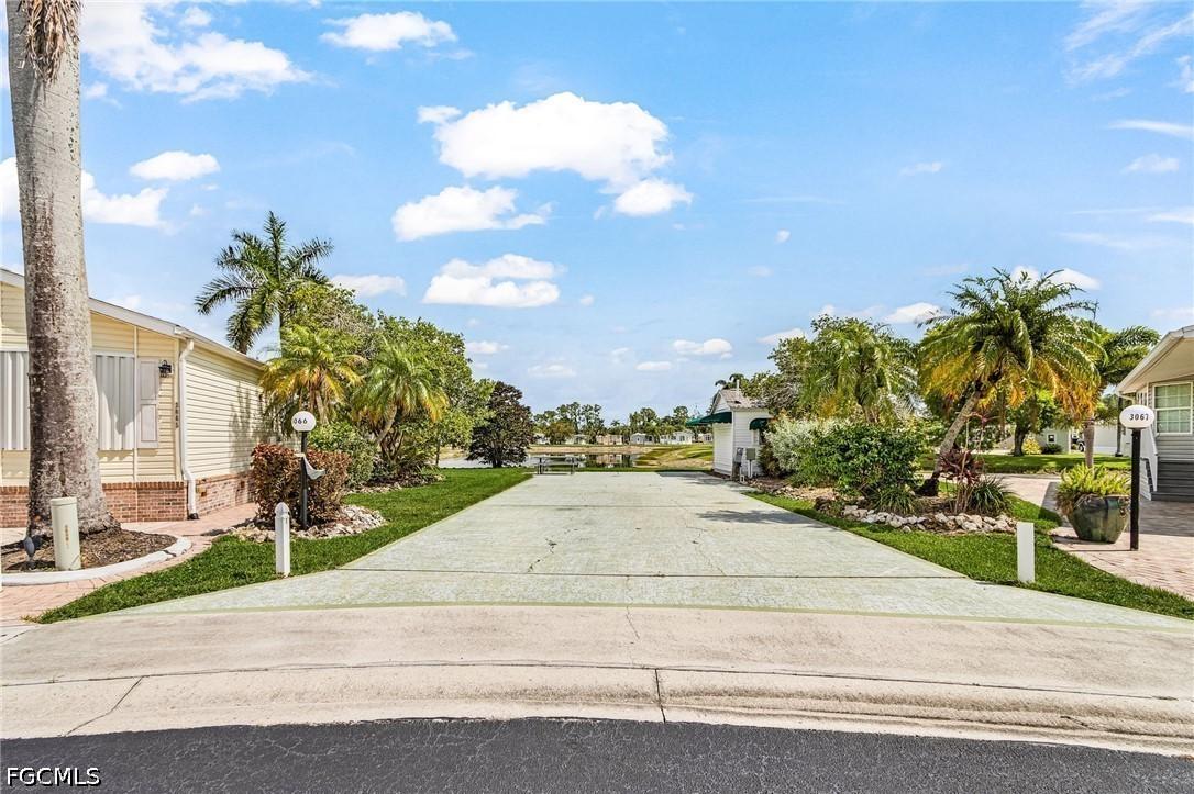 3066 Waterview Point, Naples, FL 34120