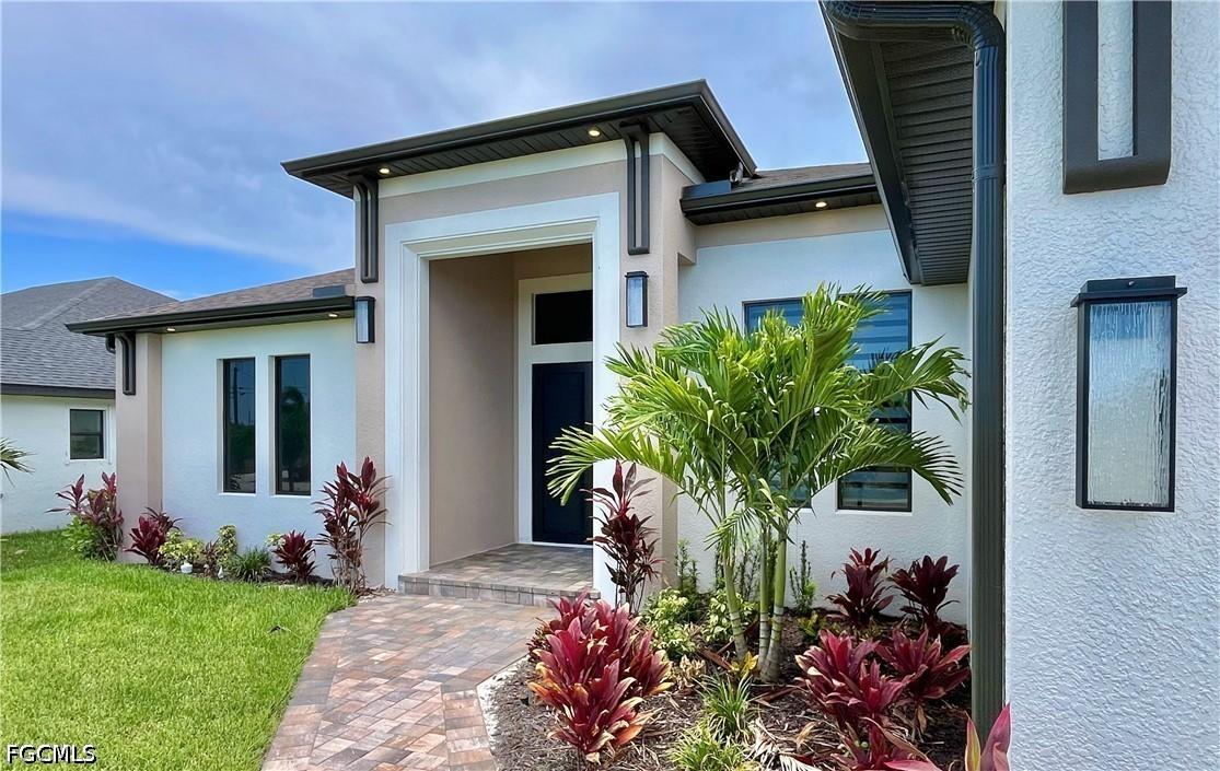2341 NW 38th Pl., Cape Coral, FL 33993
