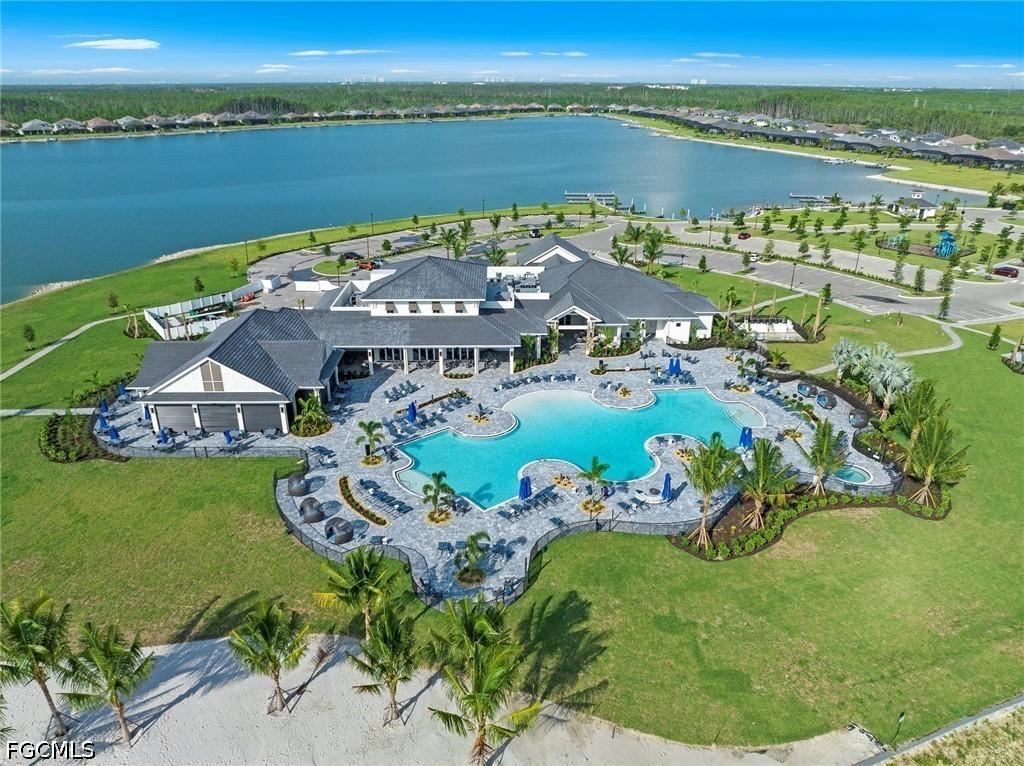 17211 Blue Sapphire Dr., Fort Myers, FL 33913