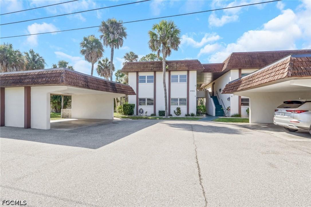 1723 Golf Club Dr. #1, North Fort Myers, FL 33903
