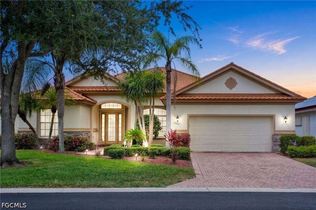 11021 Sea Tropic Ln., Fort Myers, FL 33908