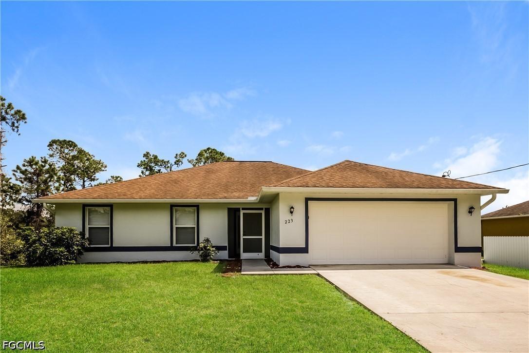223 Beckley Dr., Lehigh Acres, FL 33974
