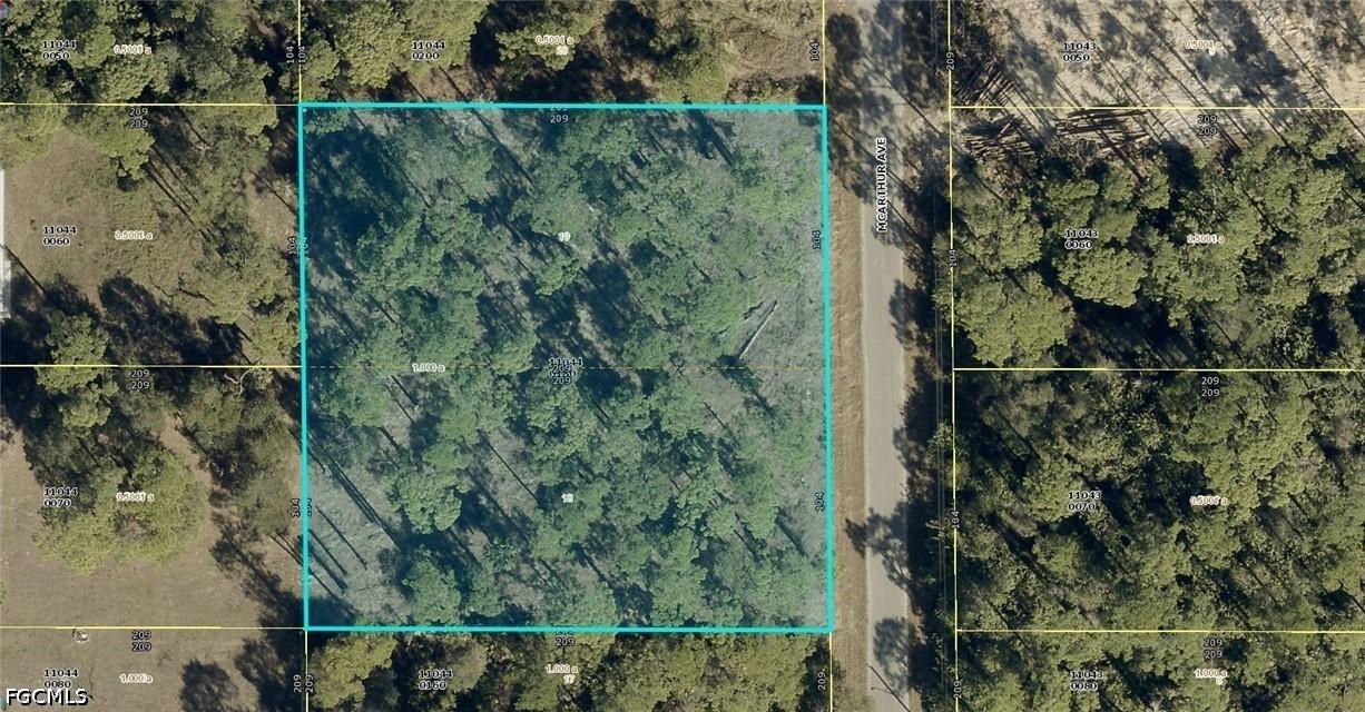 1911 Mcarthur Ave., Lehigh Acres, FL 33972