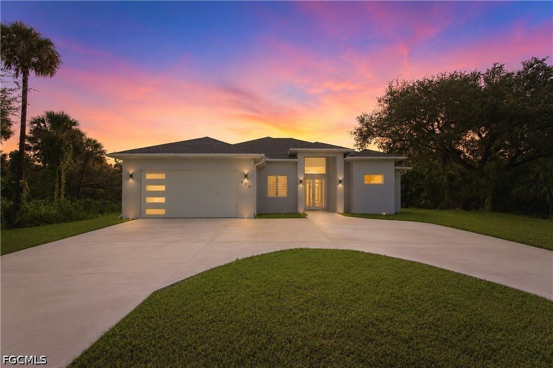 520 Cortez Ave., Lehigh Acres, FL 33972