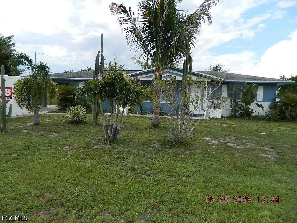 1417 Huntdale St., Lehigh Acres, FL 33936