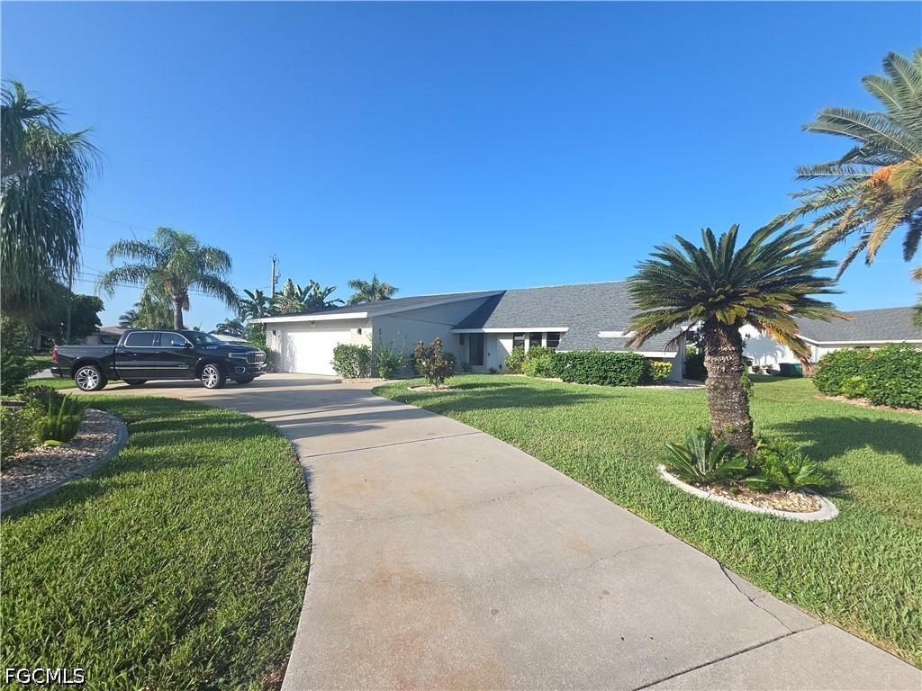 1922 SE 26th Ter., Cape Coral, FL 33904