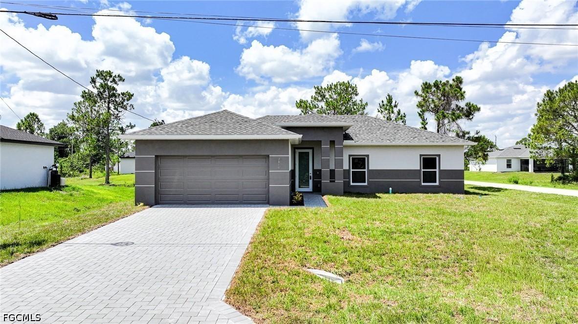 2819 32nd St., Lehigh Acres, FL 33971