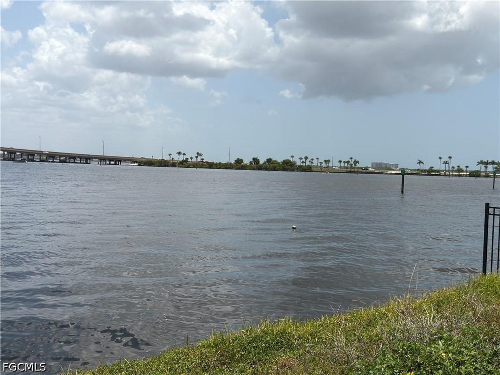 4435 SE 20th Pl., Cape Coral, FL 33904