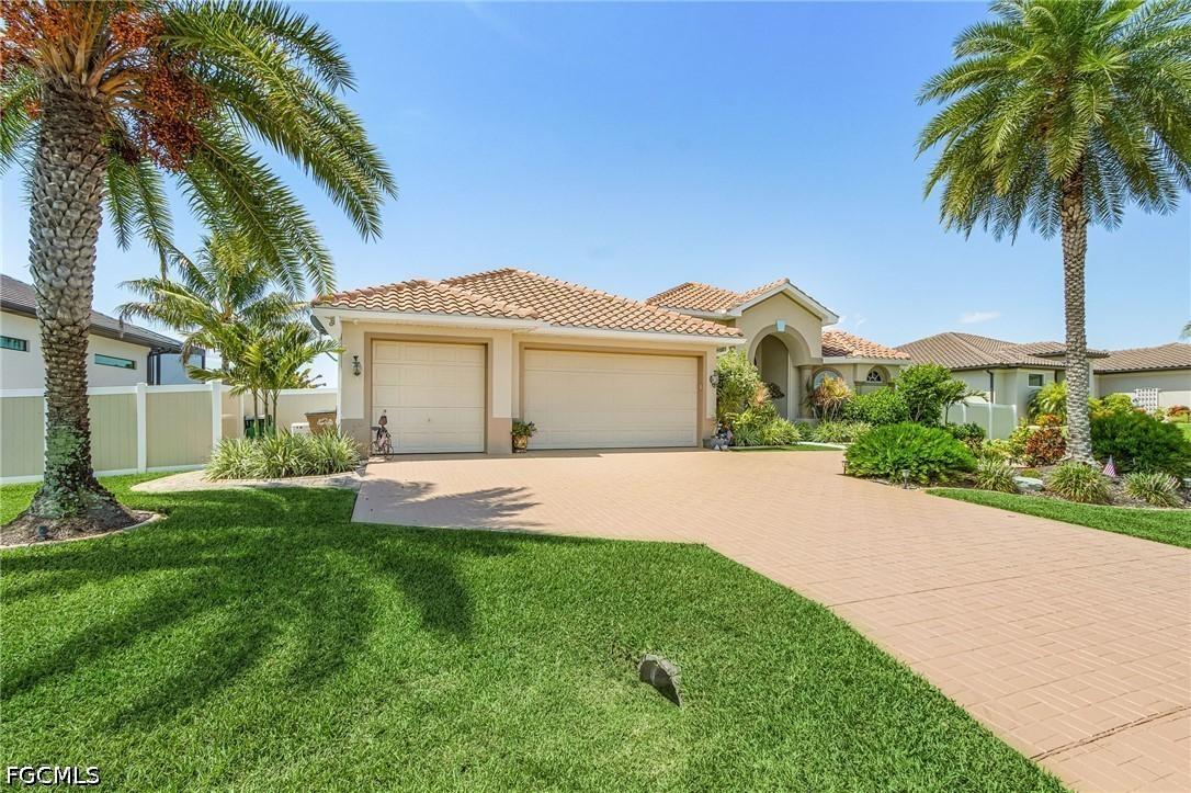3230 SW 3rd Ln., Cape Coral, FL 33991