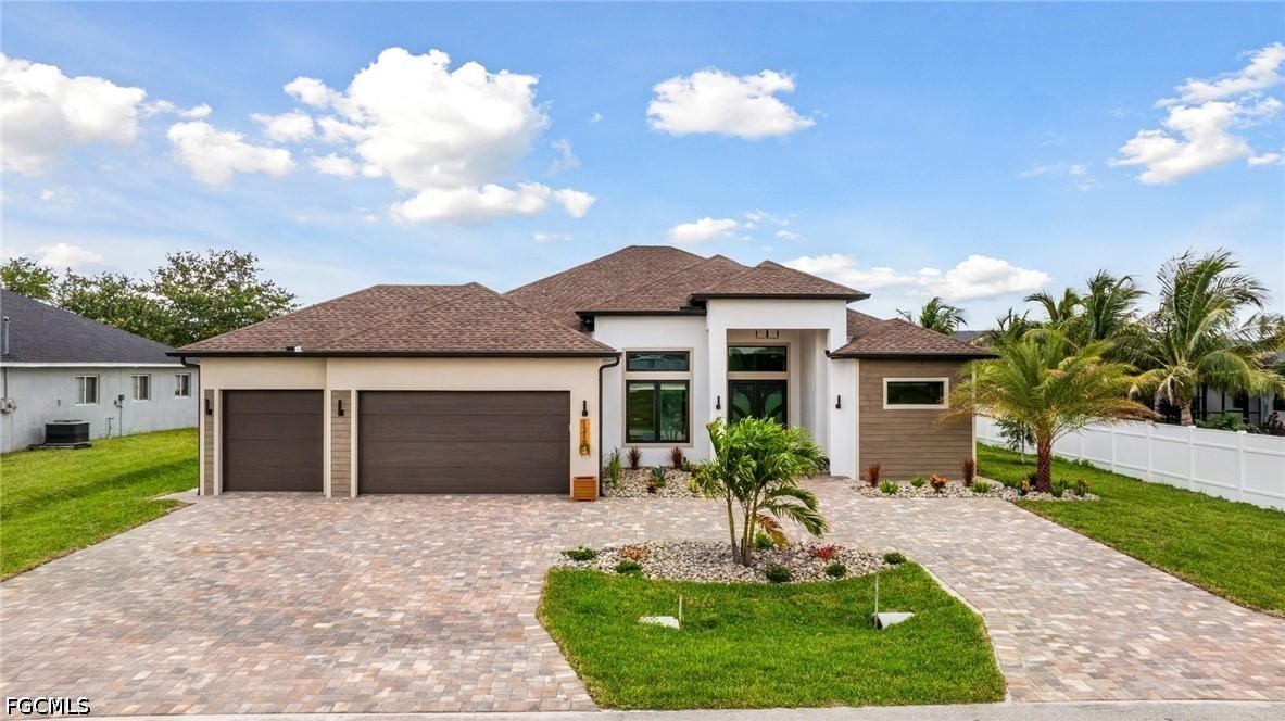 1210 SW Santa Barbara Pl., Cape Coral, FL 33991