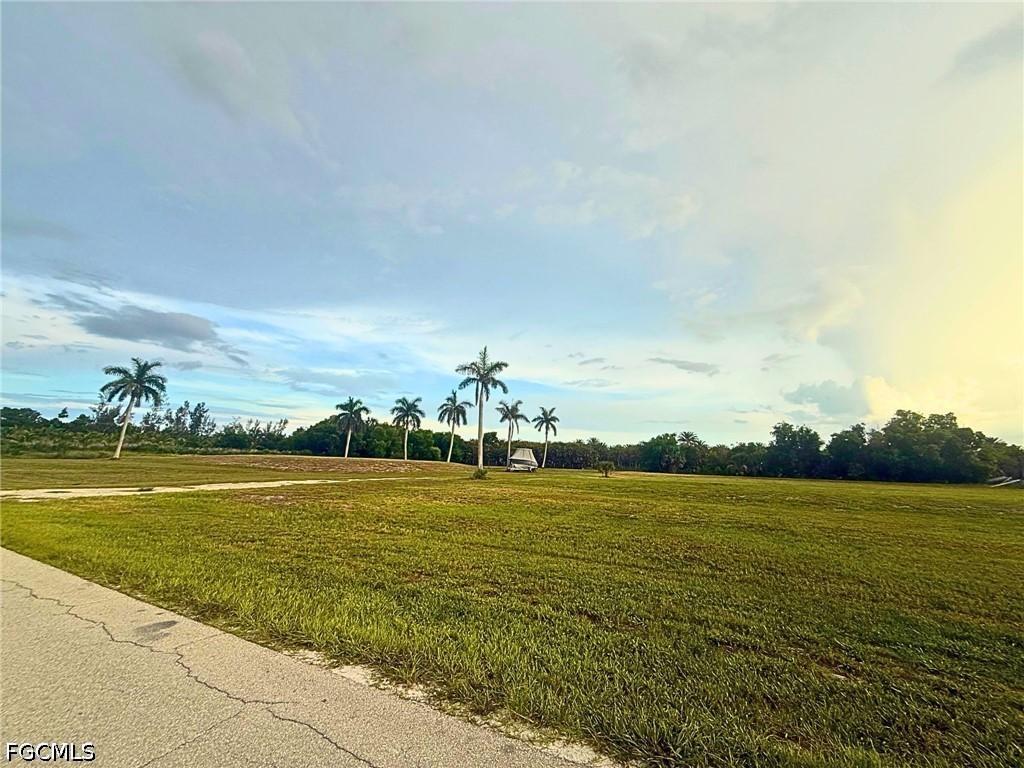 7655 Barrancas Ave., Bokeelia, FL 33922