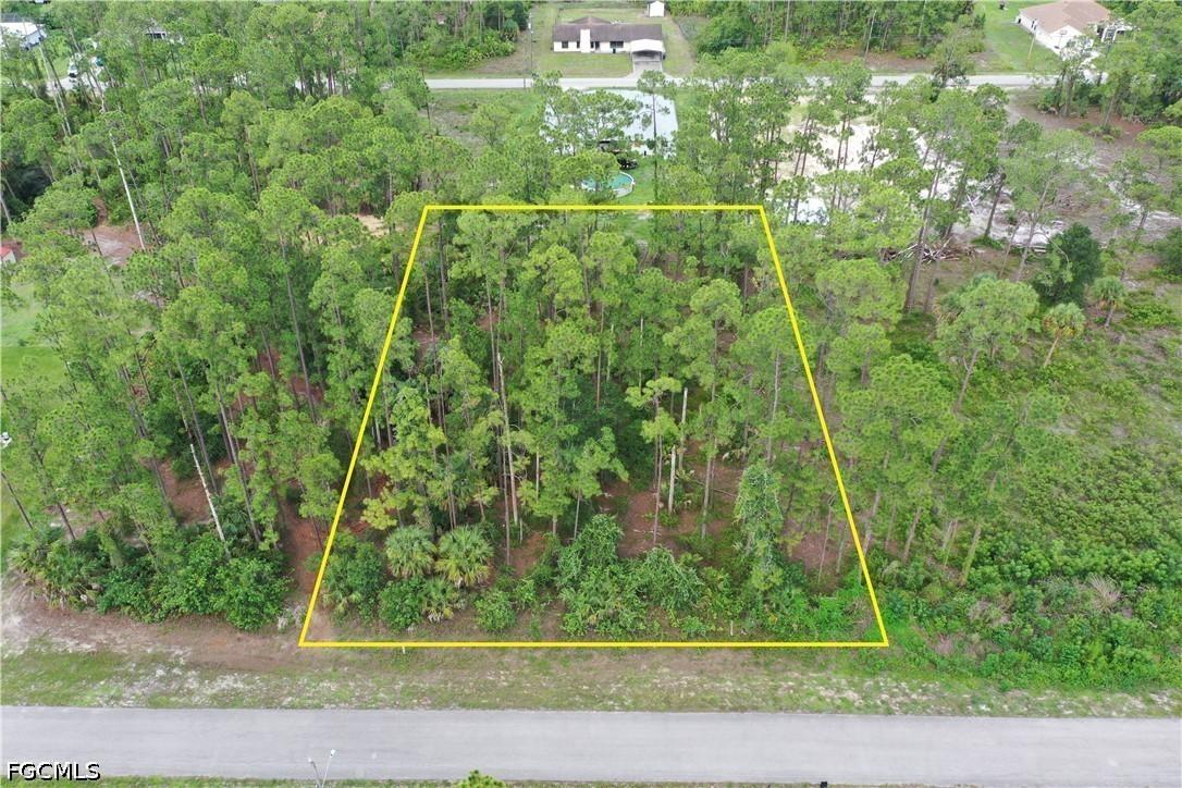 708 Wellington Ave., Lehigh Acres, FL 33972