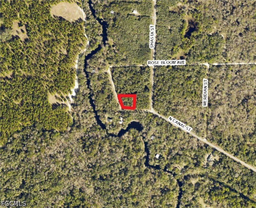 7478 N Canal St., Webster, FL 33597