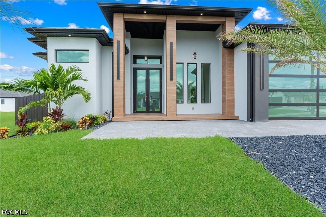 105 SW 33rd Pl., Cape Coral, FL 33991
