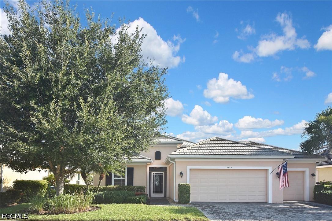 2669 Lambay Ct., Cape Coral, FL 33991