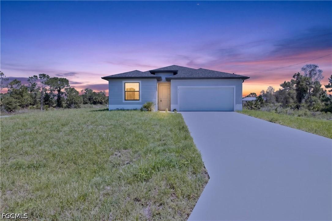 911 Panda Dr., Lehigh Acres, FL 33974