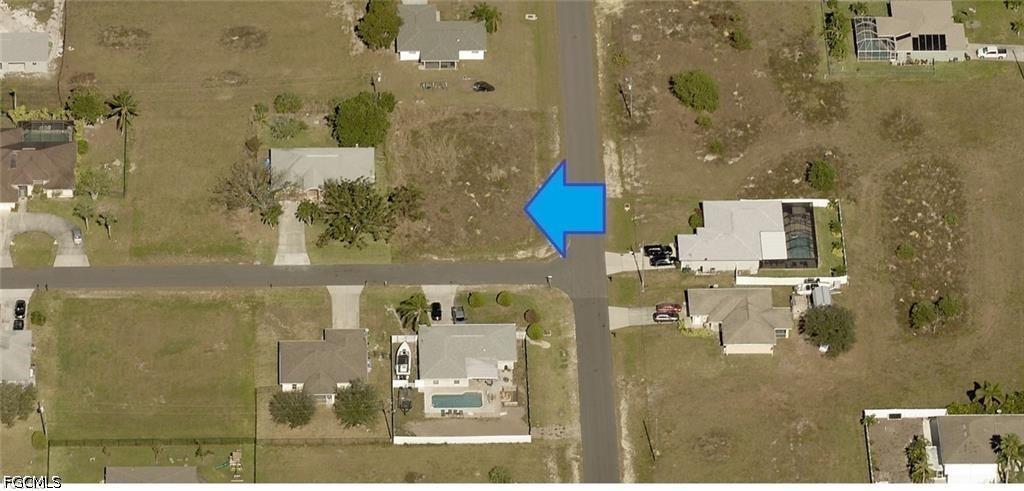 205 NW 4th Ter., Cape Coral, FL 33993