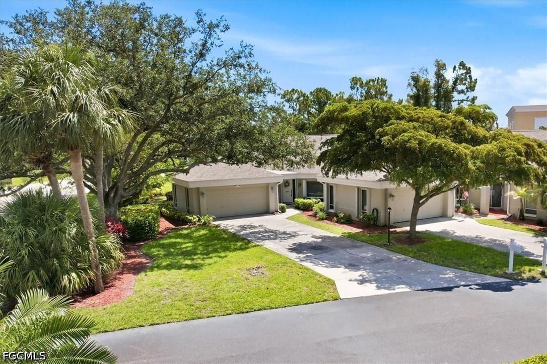21681 Sungate Ct., Estero, FL 33928