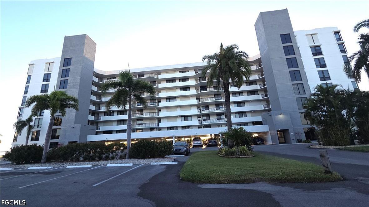 4253 Bay Beach Ln. #C6, Fort Myers Beach, FL 33931