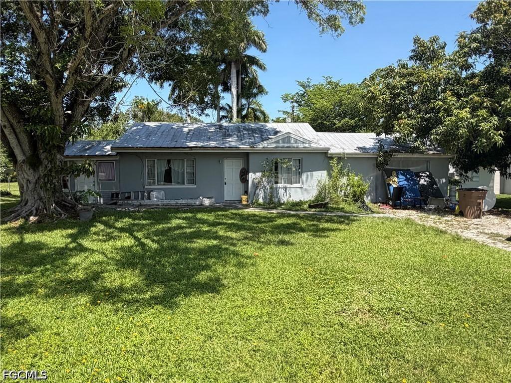 324 New York Dr., Fort Myers, FL 33905