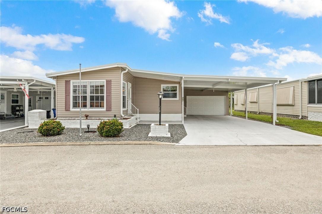 487 Jacklin Ln., North Fort Myers, FL 33903