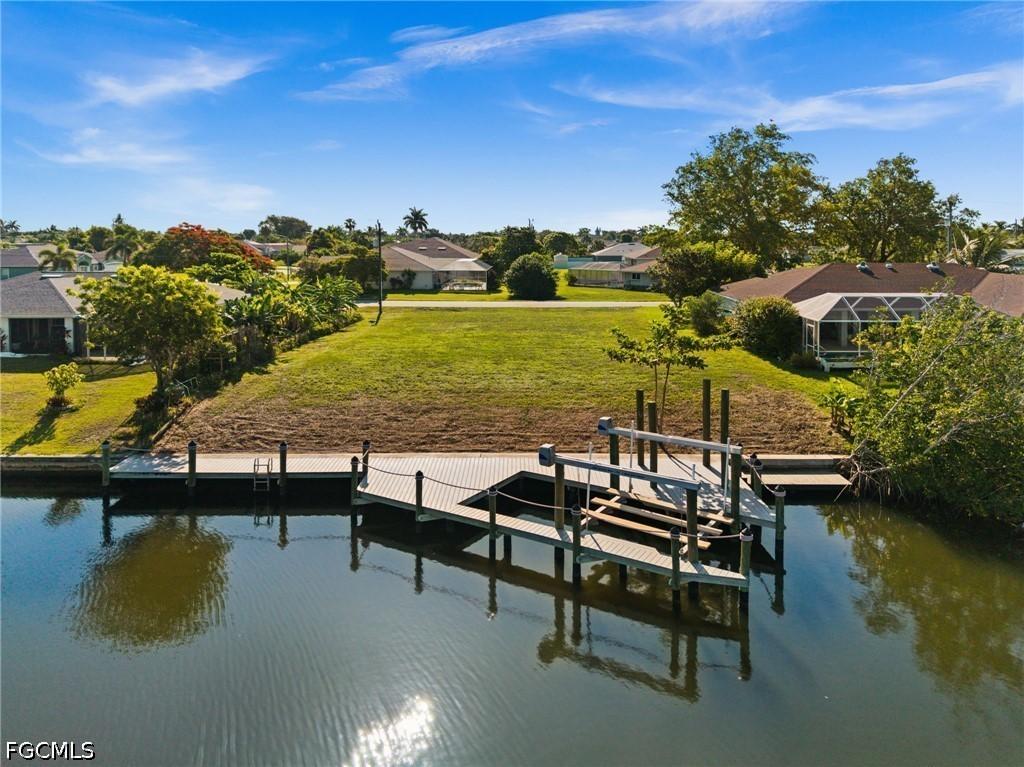 3022 SE 6th Ave., Cape Coral, FL 33904