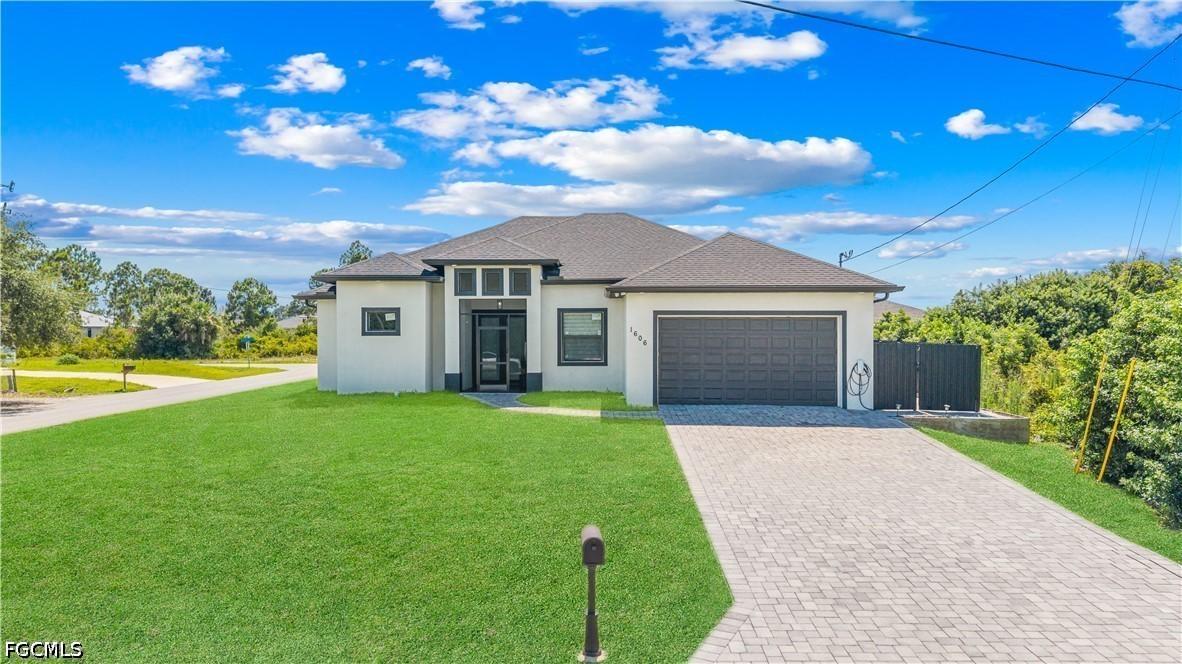 1606 Beth Ave., Lehigh Acres, FL 33976