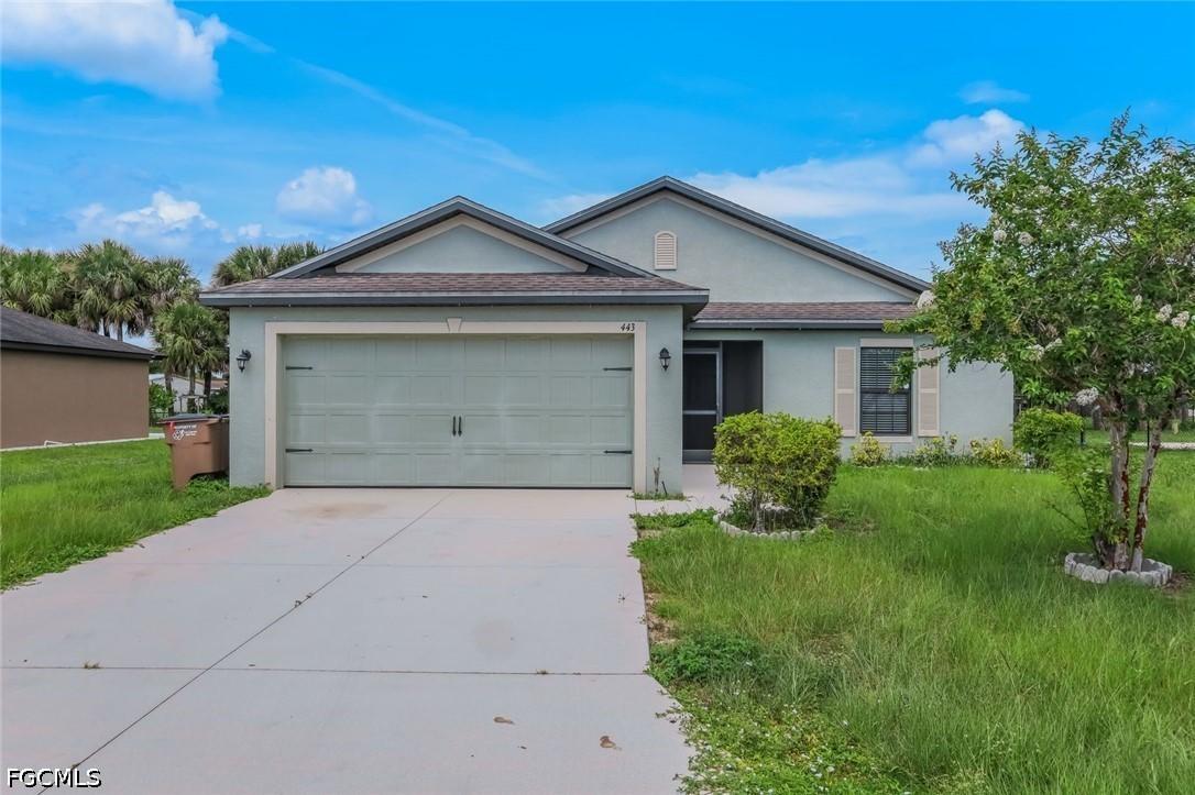443 Shadow Lakes Dr., Lehigh Acres, FL 33974