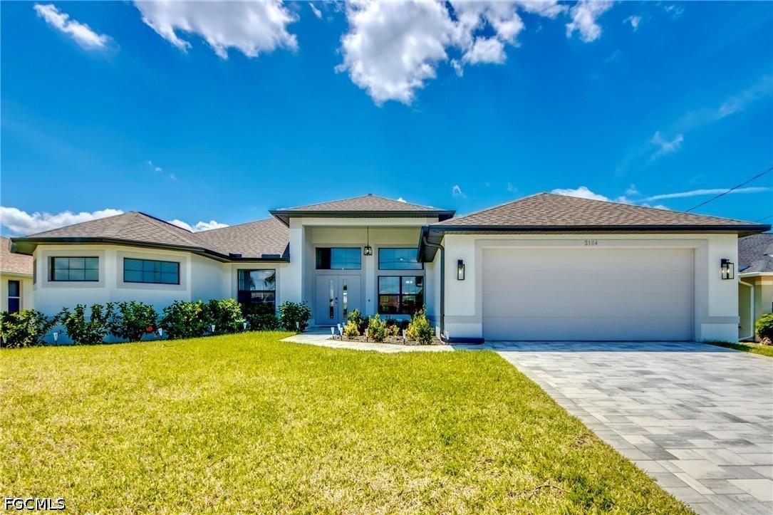 2104 SW 28th Ln., Cape Coral, FL 33914