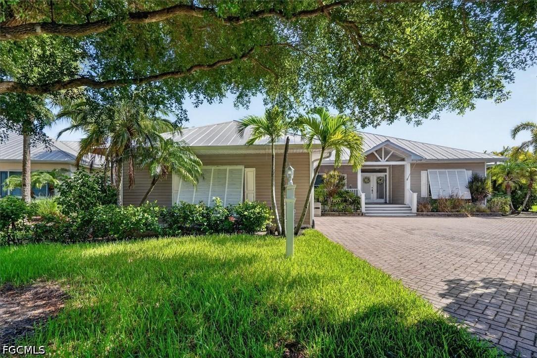 15627 Caloosa Creek Cir., Fort Myers, FL 33908