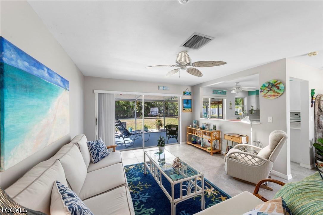 1758 Bikini Ct., Cape Coral, FL 33904