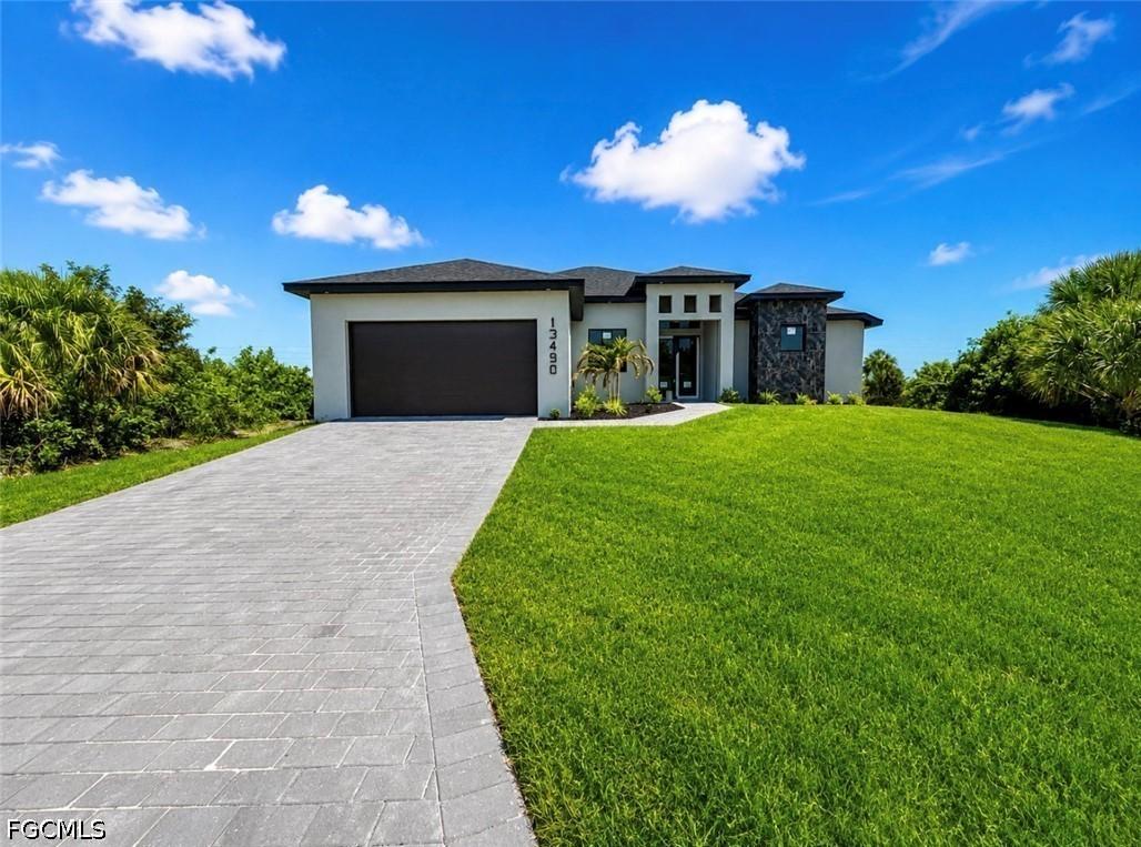 13490 Los Angeles Ave., Port Charlotte, FL 33981
