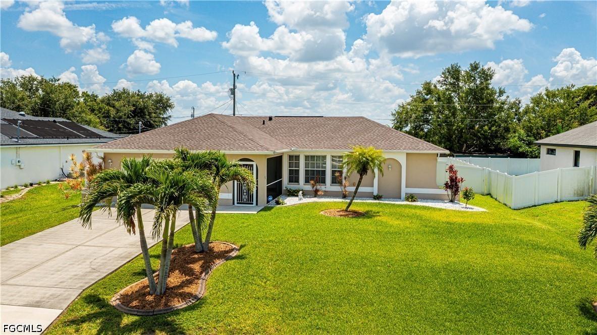 2125 NE 10th Ave., Cape Coral, FL 33909