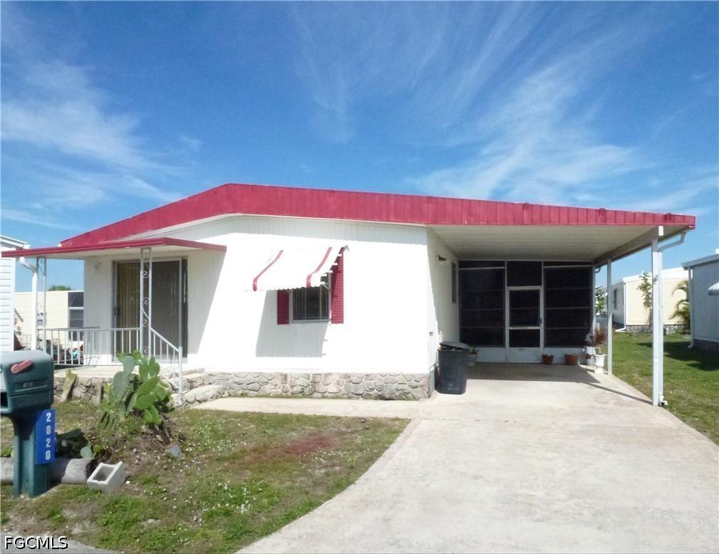2820 Breezewood Dr., North Fort Myers, FL 33917
