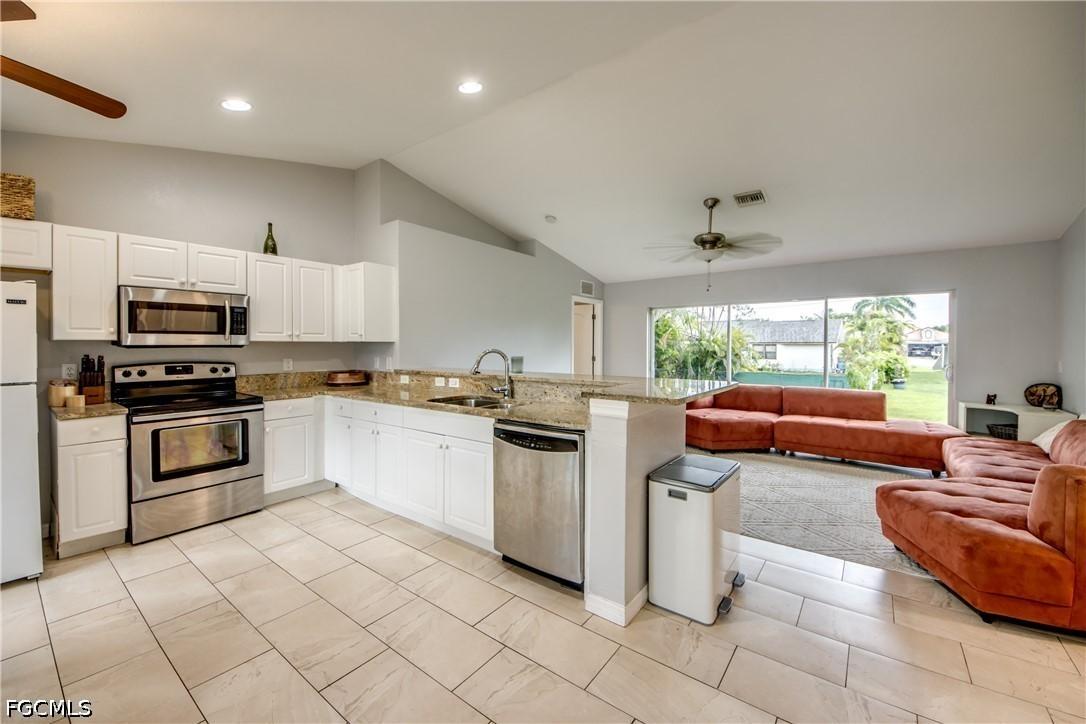 625 SW 11th Ter., Cape Coral, FL 33991