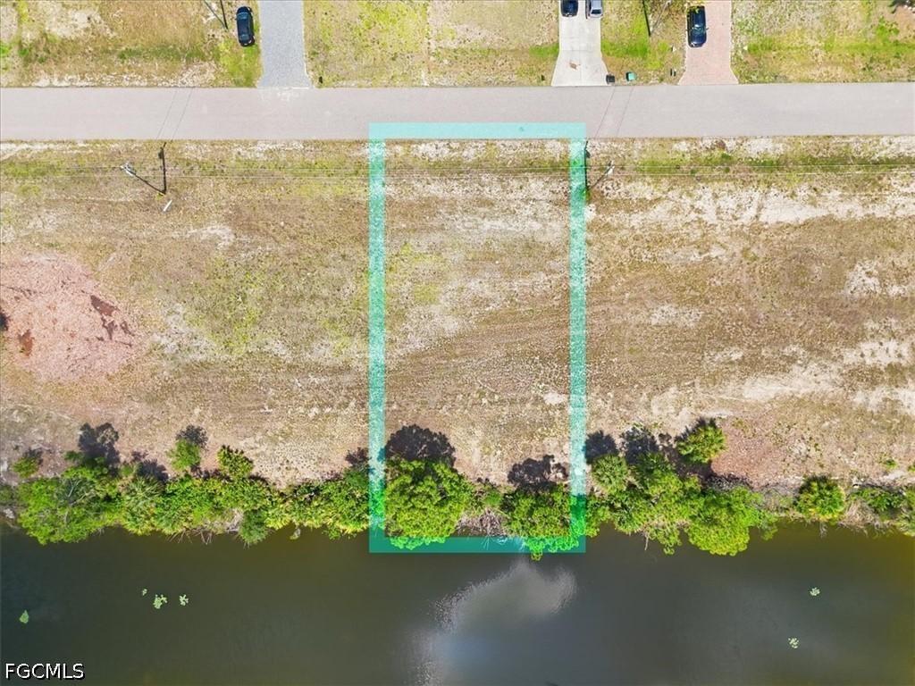 2912 NE 1st Pl., Cape Coral, FL 33909