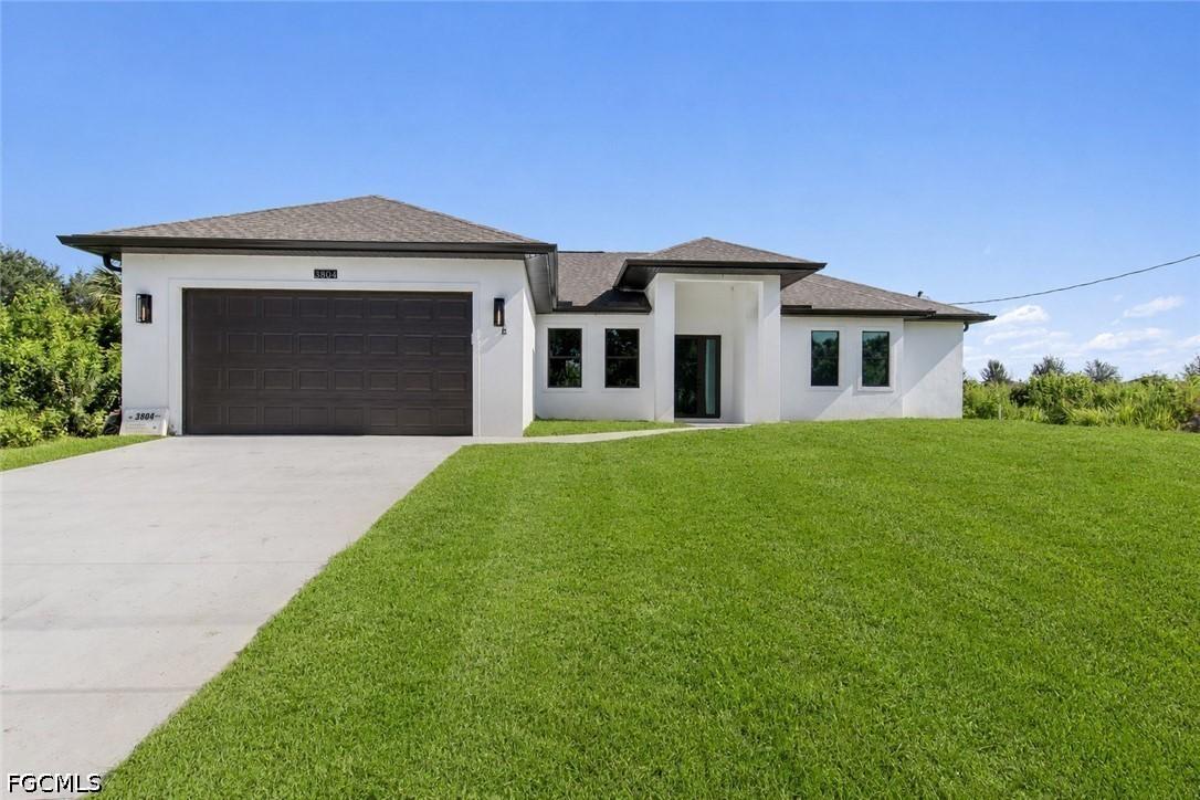 3804 Hyde Park Dr., Fort Myers, FL 33905