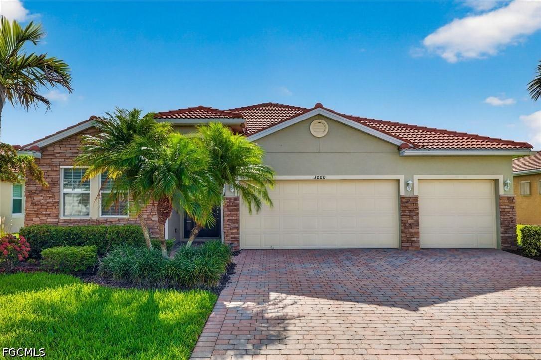 3000 Sunset Pointe Cir., Cape Coral, FL 33914