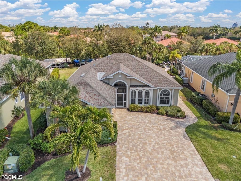 9262 Palm Island Cir., North Fort Myers, FL 33903